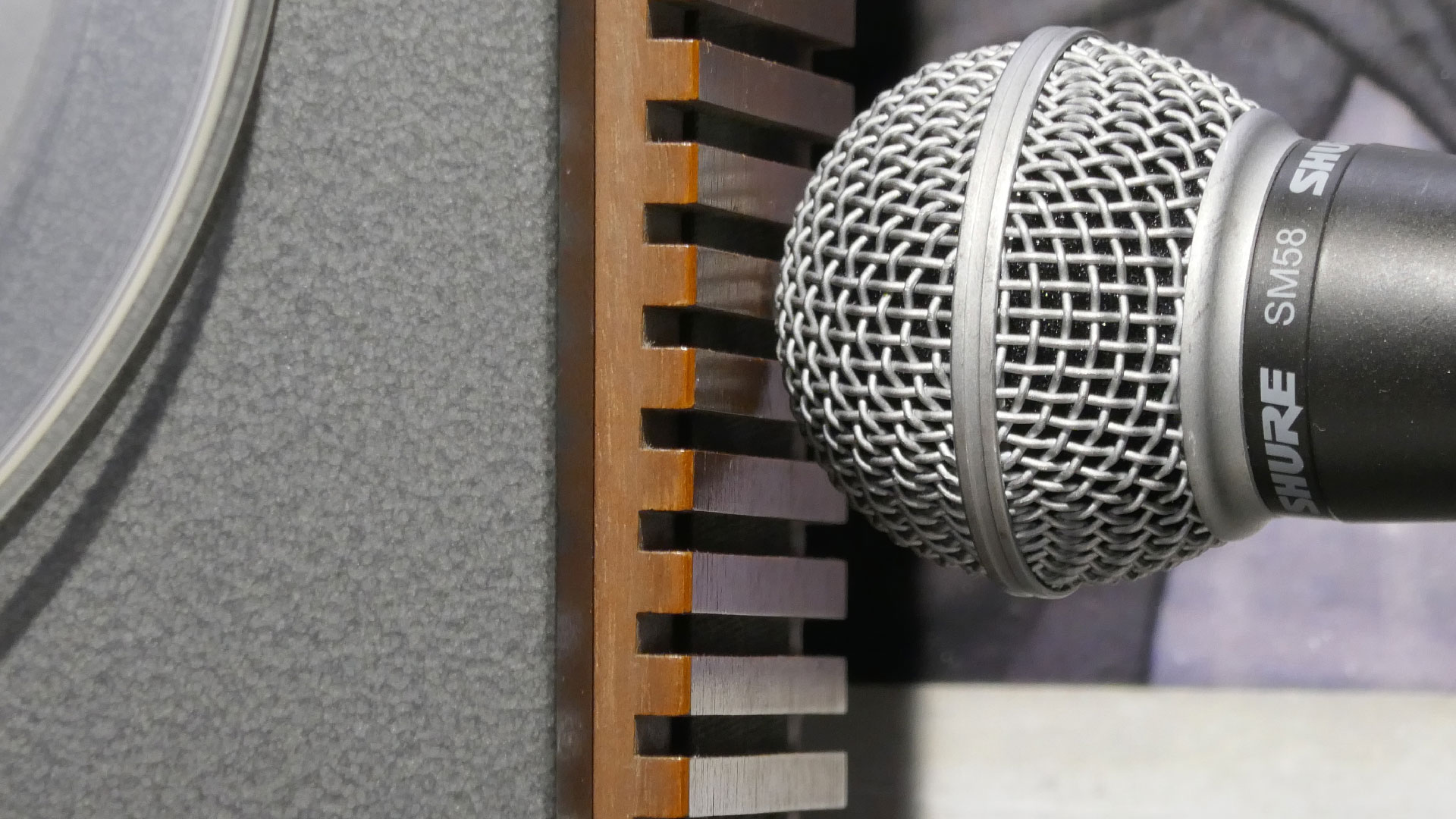 2023-08-07 Trommeln im Regen (Tape Echo Mix)